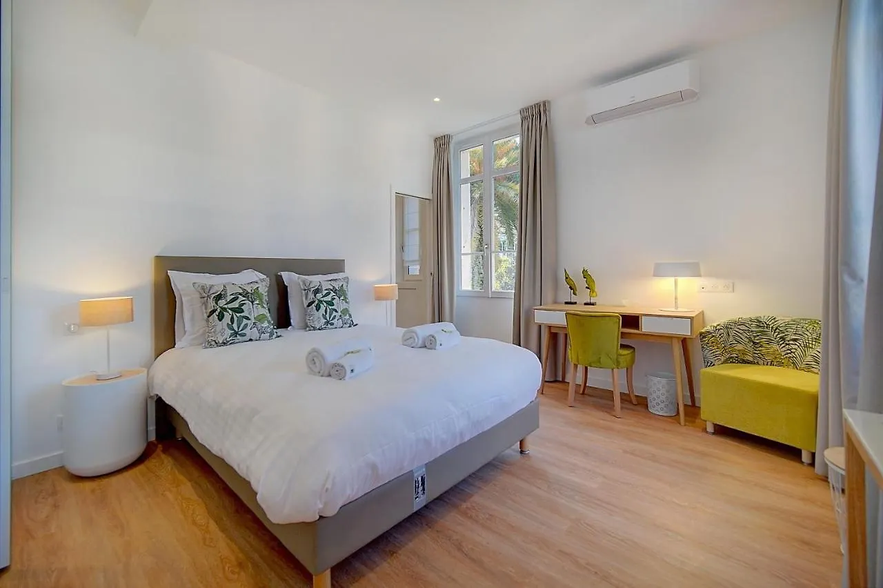 Immogroom - Magnificent 180M Duplex Apartment - Parking - Air Conditioning Cannes Frankrig