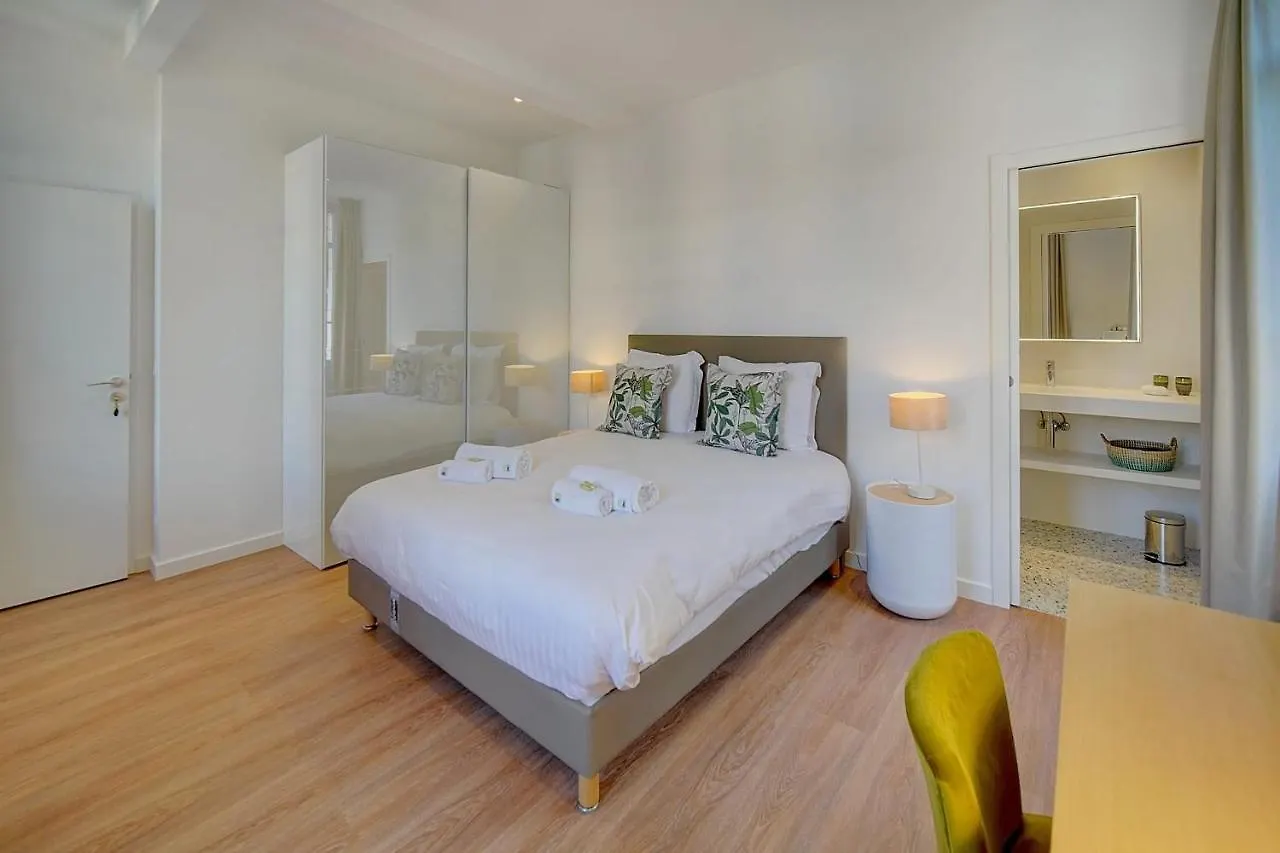Immogroom - Magnificent 180M Duplex Apartment - Parking - Air Conditioning Cannes