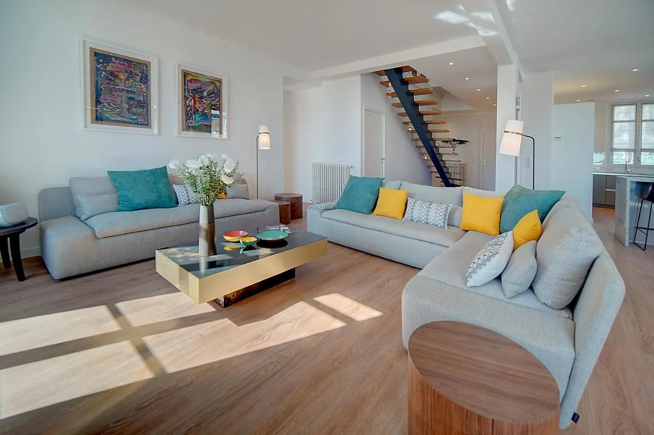 Immogroom - Magnificent 180M Duplex Apartment - Parking - Air Conditioning Cannes Francia